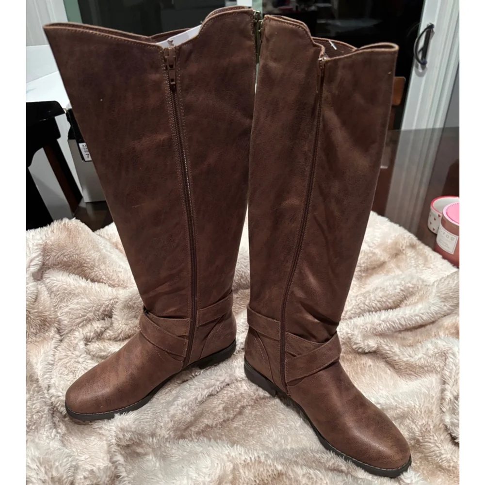 B52’s by Bullboxer Women's tall vegan leather Boots Brown US 7